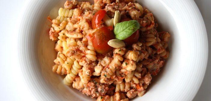 Fusilli al Pesto Rosso! by Confoodential
