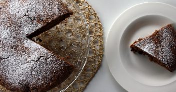 Torta cioccolato e nocciole