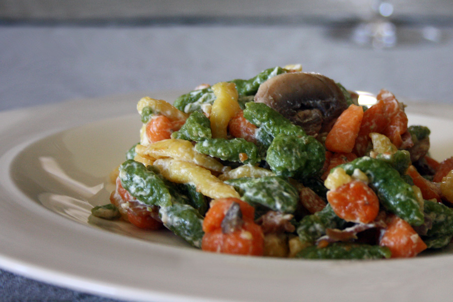 Ricetta spaetzle speck e funghi