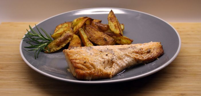 Ricetta salmone patate speziate