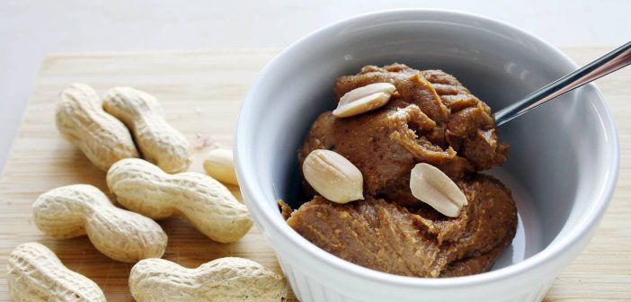 Burro di arachidi: ecco la ricetta facile e veloce per farlo in casa!