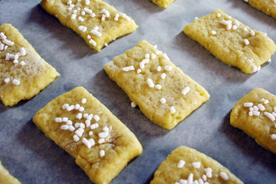 Ingredienti per i biscotti da inzuppo fatti in casa