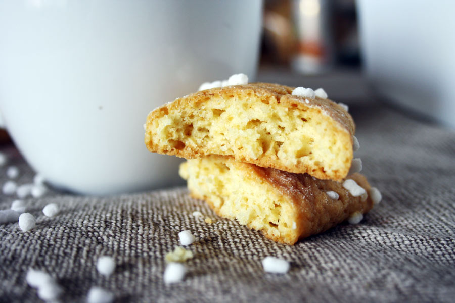 Ingredienti per i biscotti da inzuppo fatti in casa