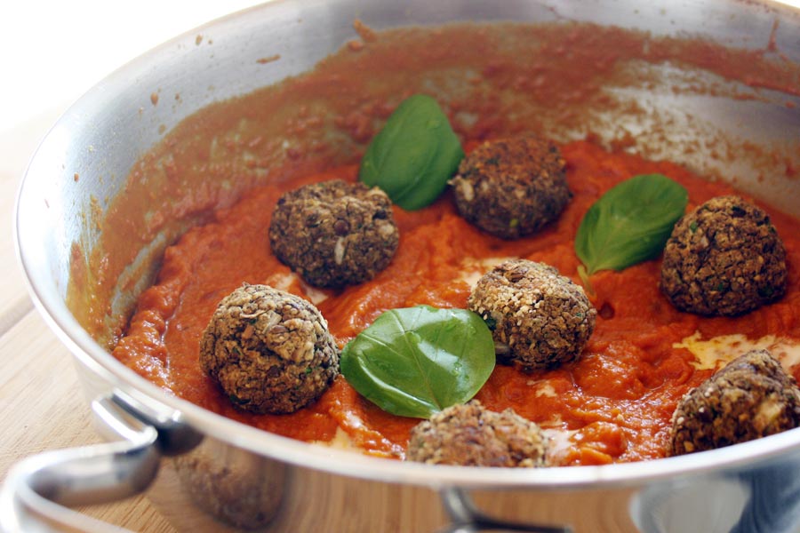 Polpette di lenticchie su crema di zucca, provale questa sera!