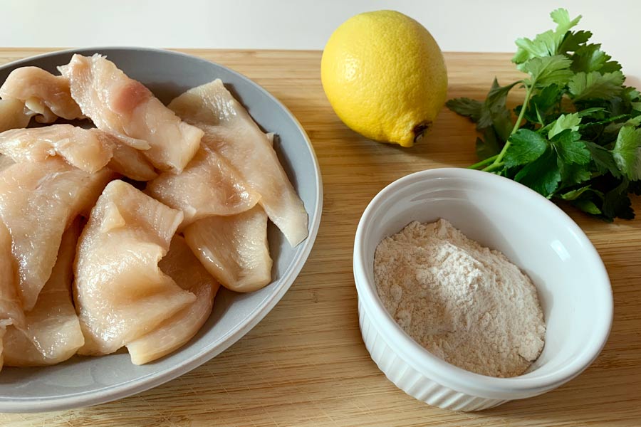 Straccetti di Pollo al Limone, Questa Sera Prepara la Cena in 10 Minuti!