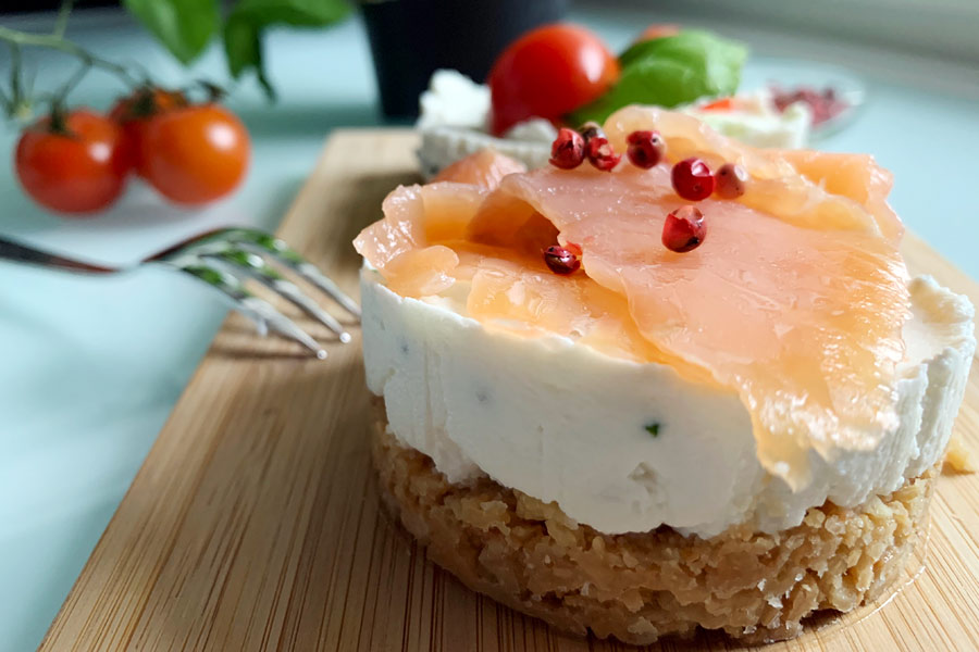 Mini Cheesecake Salate: l'Idea Facile e Irresistibile per Antipasti e Aperitivi! 