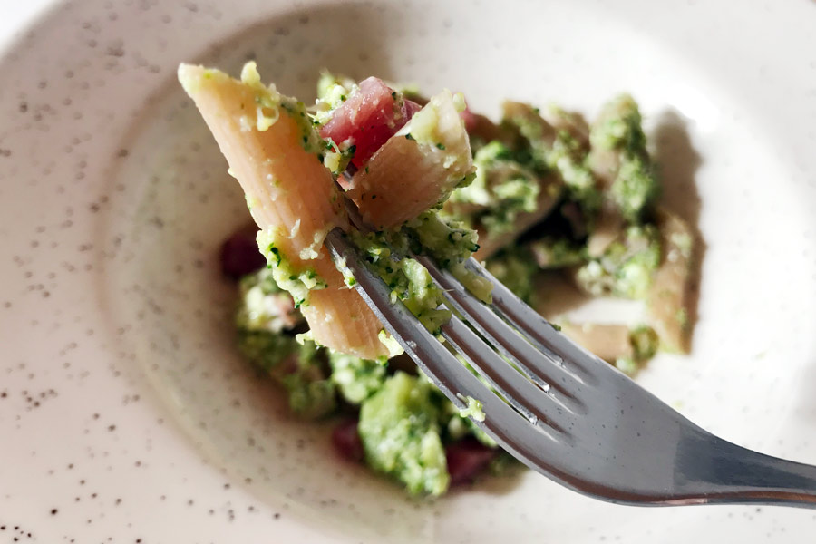 Pasta broccoli e speck