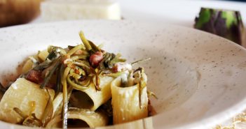 Pasta con carciofi, pancetta e crema di pecorino!