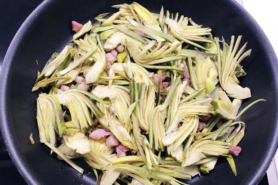 Pasta con carciofi, pancetta e crema di pecorino!