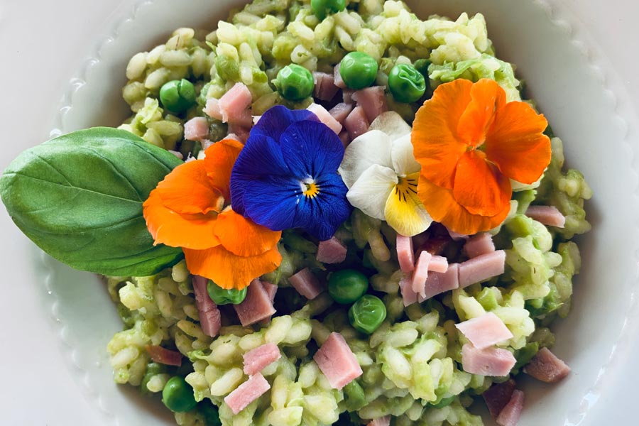 Risotto con piselli e prosciutto cotto affumicato