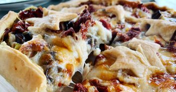 Torta salata con melanzane Torta salata cn melanzane