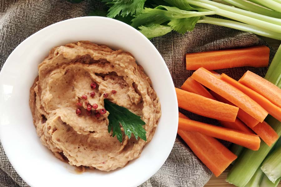 Hummus di fagioli e pomodori secchi