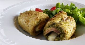 Involtini di tacchino, con prosciutto cotto e pesto