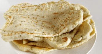 Pita bread, il pane greco super morbido e irresistibile Ricetta della pita